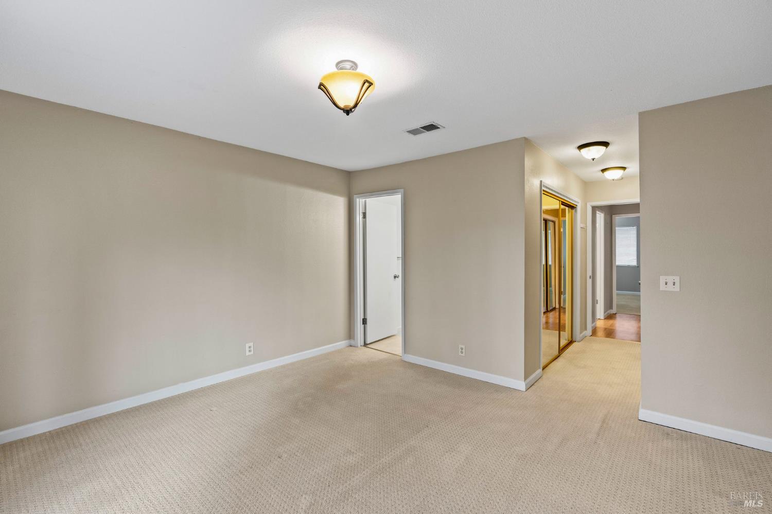 Detail Gallery Image 18 of 35 For 141 Vineyard Cir, Yountville,  CA 94599 - 2 Beds | 2 Baths