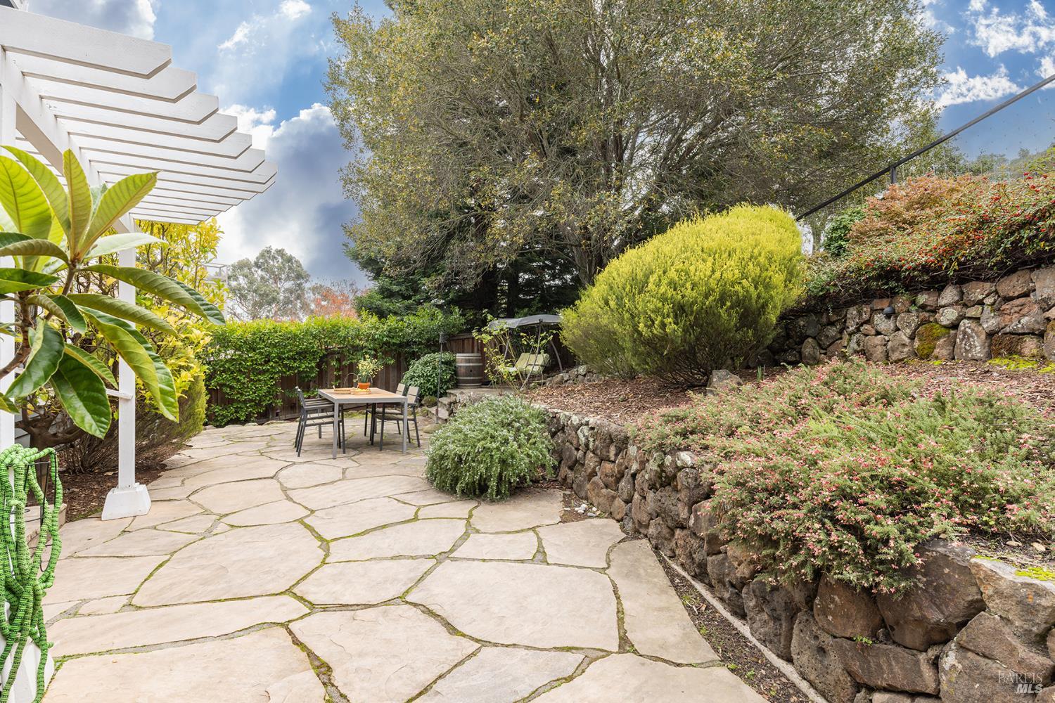 Detail Gallery Image 34 of 45 For 26 Clement Ct, Napa,  CA 94558 - 3 Beds | 2/1 Baths