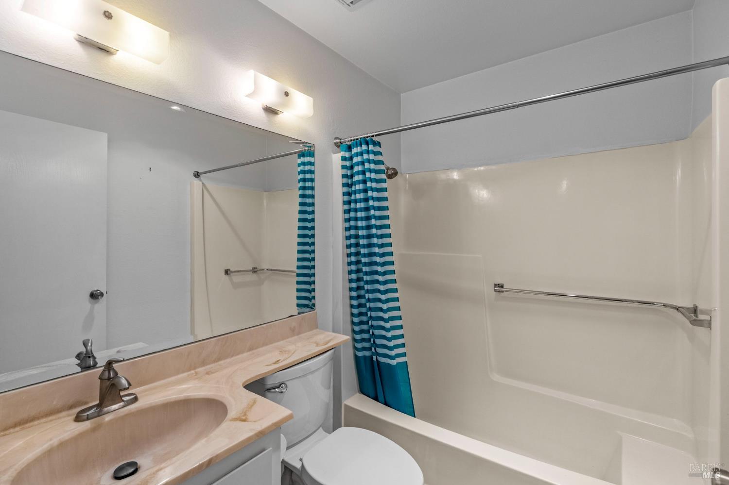 Detail Gallery Image 25 of 35 For 141 Vineyard Cir, Yountville,  CA 94599 - 2 Beds | 2 Baths