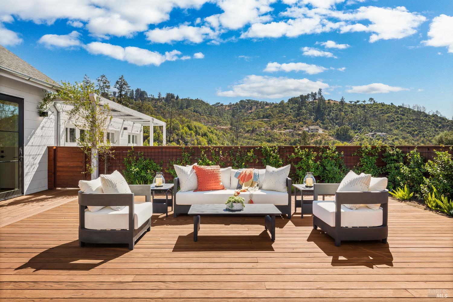 Detail Gallery Image 77 of 98 For 987 Mark West Springs Rd, Santa Rosa,  CA 95404 - 4 Beds | 4/4 Baths