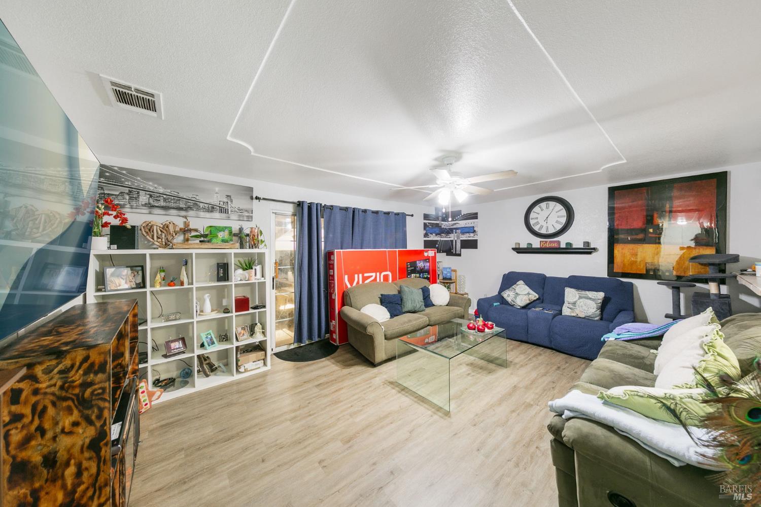 Detail Gallery Image 11 of 33 For 450 Priddy Dr, Dixon,  CA 95620 - 4 Beds | 2 Baths