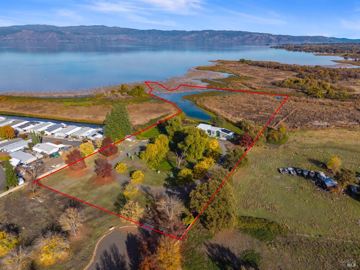 Detail Gallery Image 2 of 79 For 8 Queen Ann Way, Lakeport,  CA 95453 - 3 Beds | 3 Baths