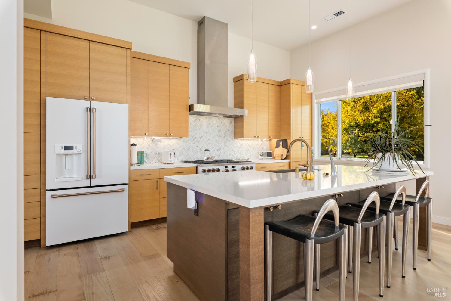 Detail Gallery Image 30 of 79 For 8 Queen Ann Way, Lakeport,  CA 95453 - 3 Beds | 3 Baths