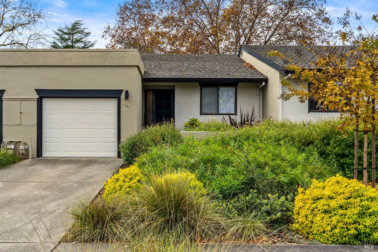 Detail Gallery Image 35 of 35 For 141 Vineyard Cir, Yountville,  CA 94599 - 2 Beds | 2 Baths