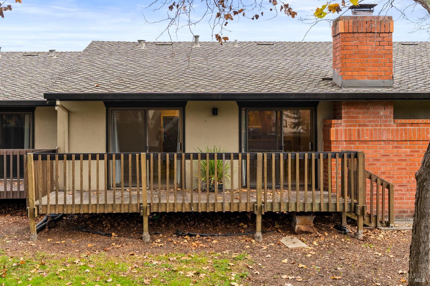 Detail Gallery Image 31 of 35 For 141 Vineyard Cir, Yountville,  CA 94599 - 2 Beds | 2 Baths