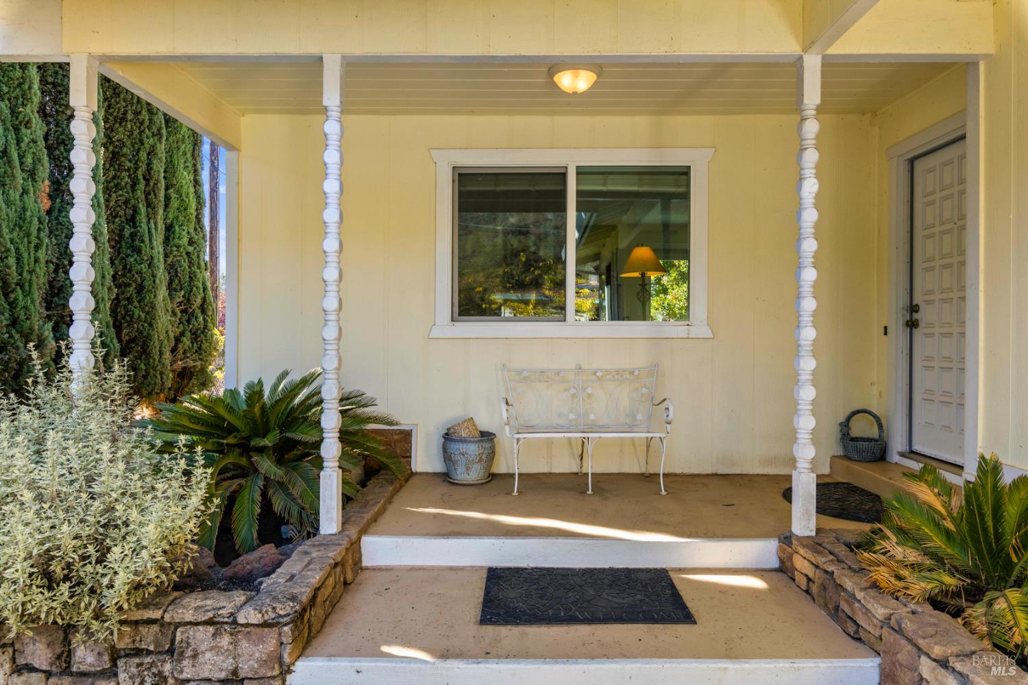 Detail Gallery Image 5 of 54 For 6825 Virginia Dr, Lucerne,  CA 95458 - 3 Beds | 2 Baths