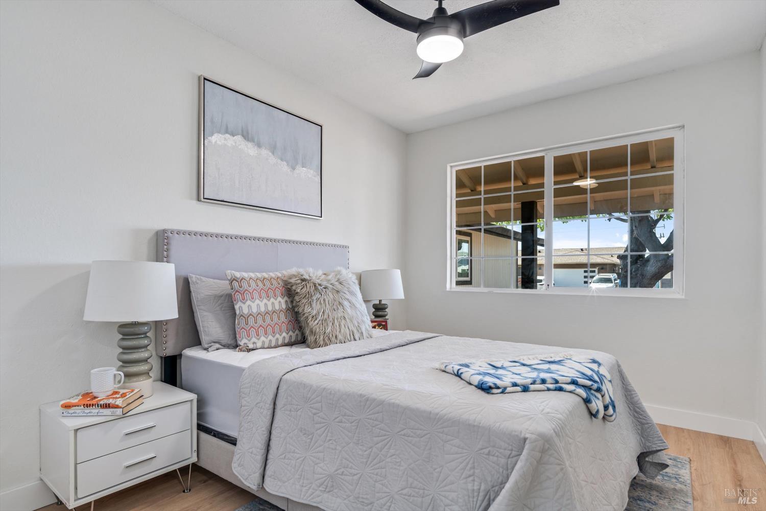 Detail Gallery Image 10 of 22 For 2117 Elliott Dr, American Canyon,  CA 94503 - 4 Beds | 2 Baths