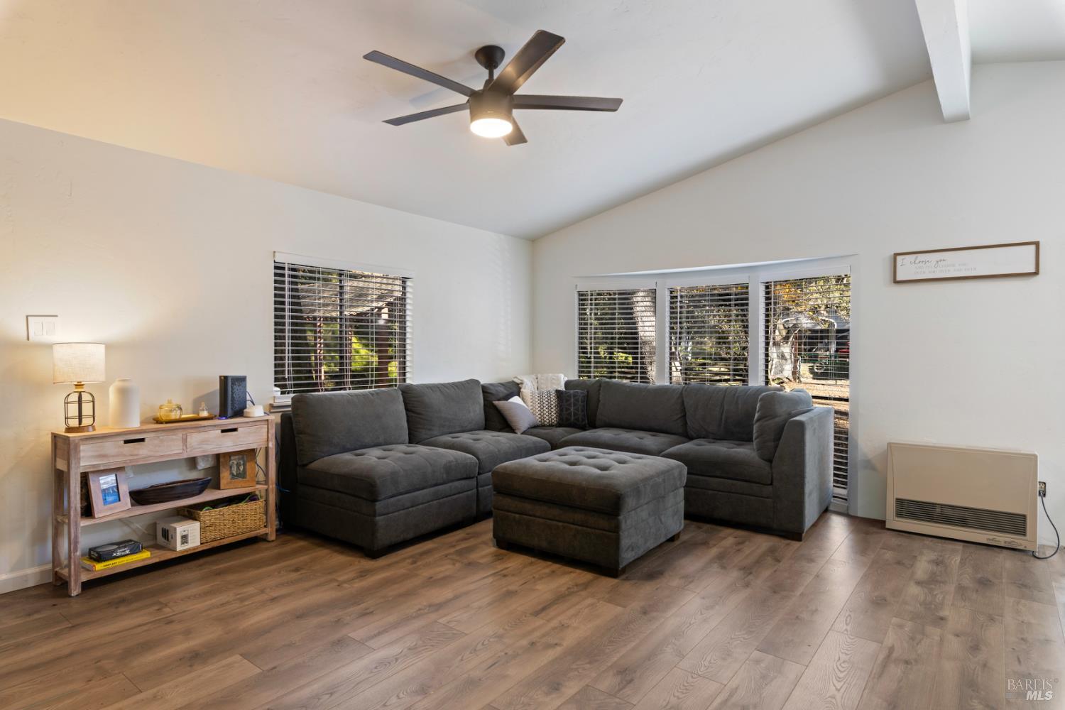 Detail Gallery Image 6 of 48 For 2305 Alta Vista Way, Lucerne,  CA 95458 - 2 Beds | 2 Baths