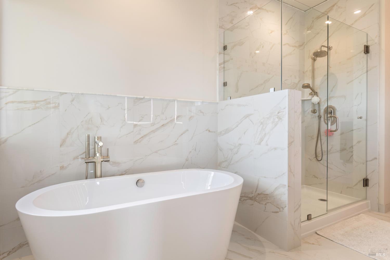 Detail Gallery Image 43 of 79 For 8 Queen Ann Way, Lakeport,  CA 95453 - 3 Beds | 3 Baths