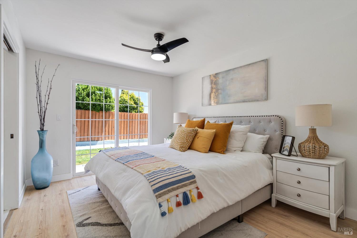 Detail Gallery Image 13 of 22 For 2117 Elliott Dr, American Canyon,  CA 94503 - 4 Beds | 2 Baths