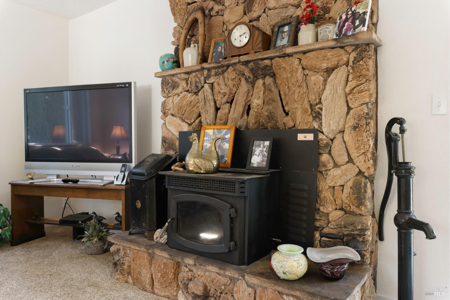 Detail Gallery Image 10 of 54 For 6825 Virginia Dr, Lucerne,  CA 95458 - 3 Beds | 2 Baths