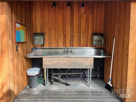 Detail Gallery Image 10 of 74 For 15960 Bottle Rock Rd, Cobb,  CA 95426 - – Beds | – Baths