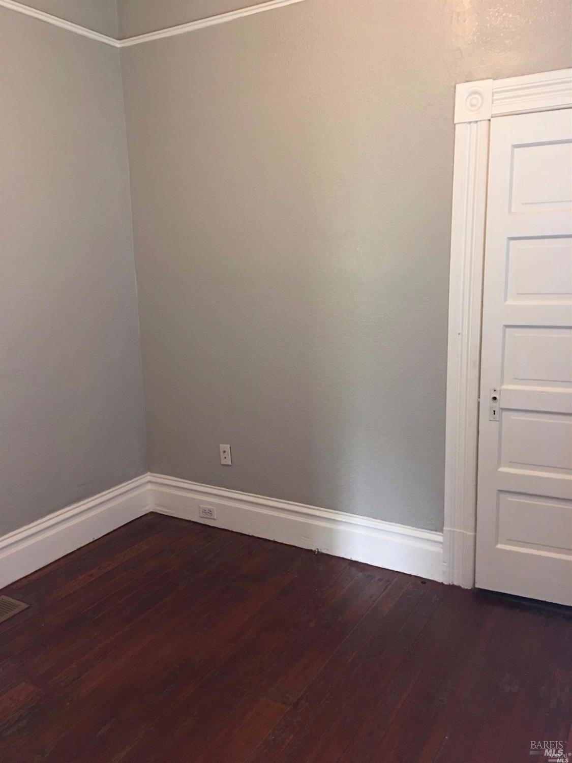 Detail Gallery Image 6 of 7 For 918 Alameda St, Vallejo,  CA 94590 - 2 Beds | 1 Baths