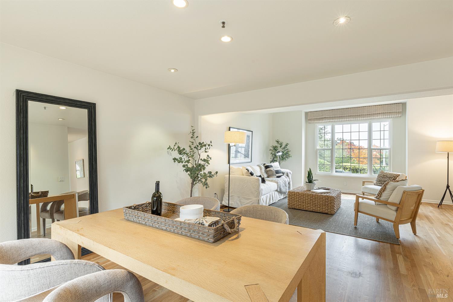 Detail Gallery Image 6 of 45 For 26 Clement Ct, Napa,  CA 94558 - 3 Beds | 2/1 Baths