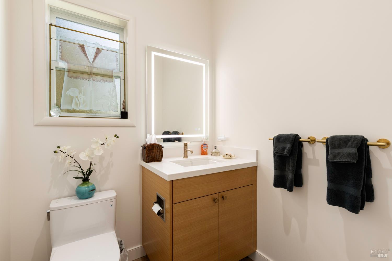 Detail Gallery Image 38 of 79 For 8 Queen Ann Way, Lakeport,  CA 95453 - 3 Beds | 3 Baths