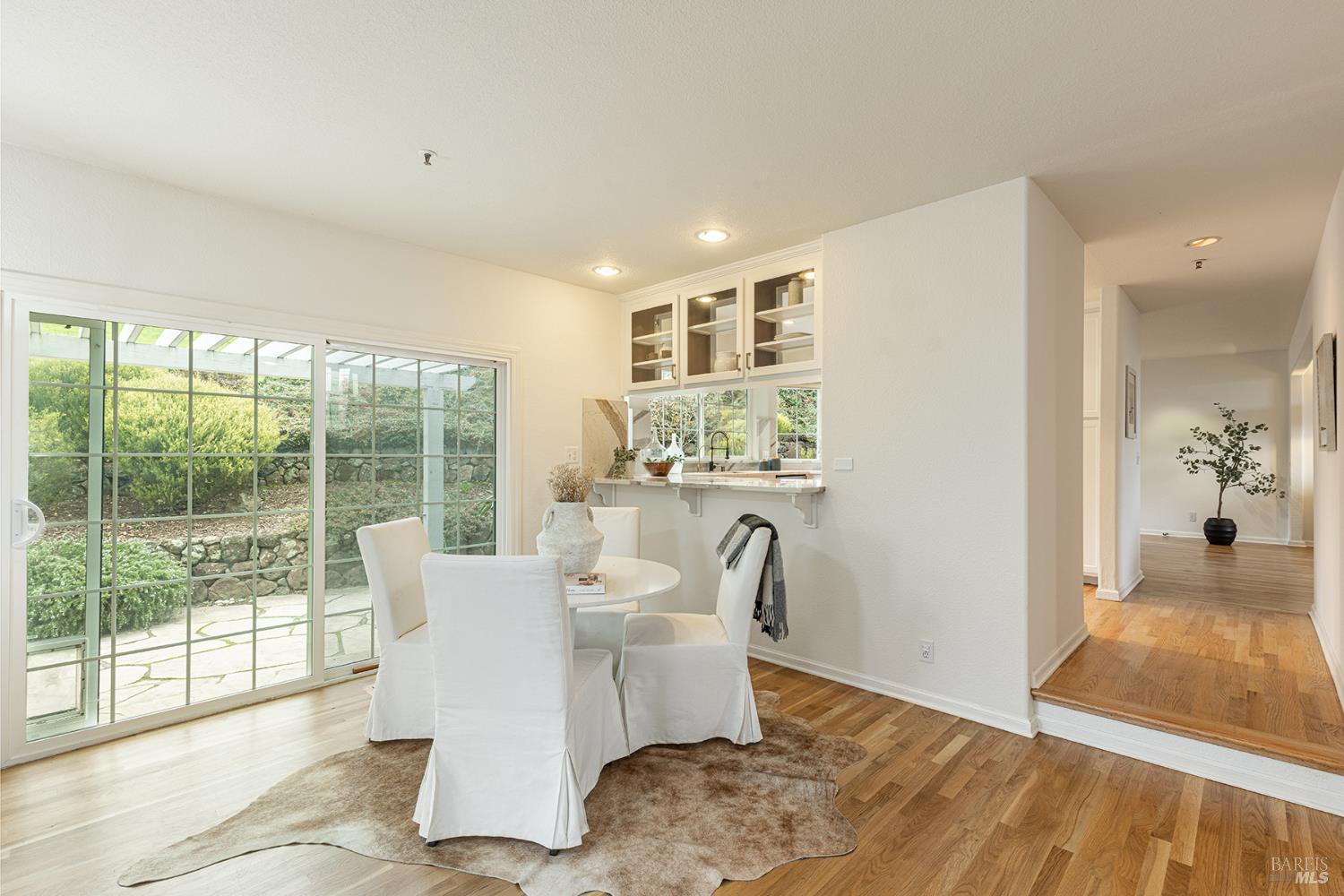 Detail Gallery Image 32 of 45 For 26 Clement Ct, Napa,  CA 94558 - 3 Beds | 2/1 Baths