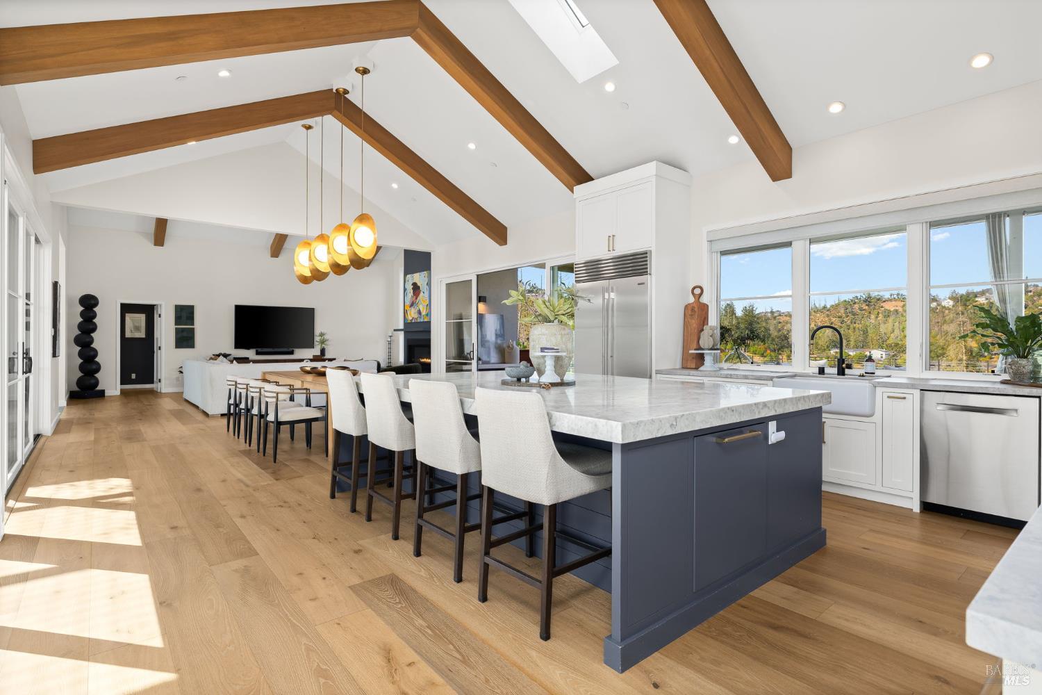 Detail Gallery Image 18 of 98 For 987 Mark West Springs Rd, Santa Rosa,  CA 95404 - 4 Beds | 4/4 Baths