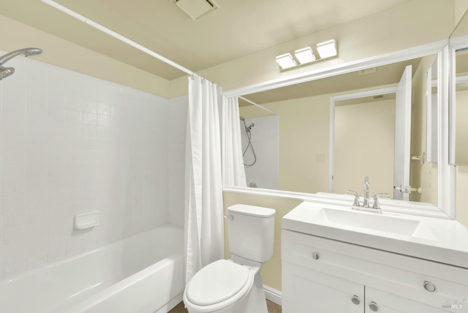 Detail Gallery Image 30 of 61 For 632 Cordelia Cir, Vacaville,  CA 95687 - 4 Beds | 3 Baths