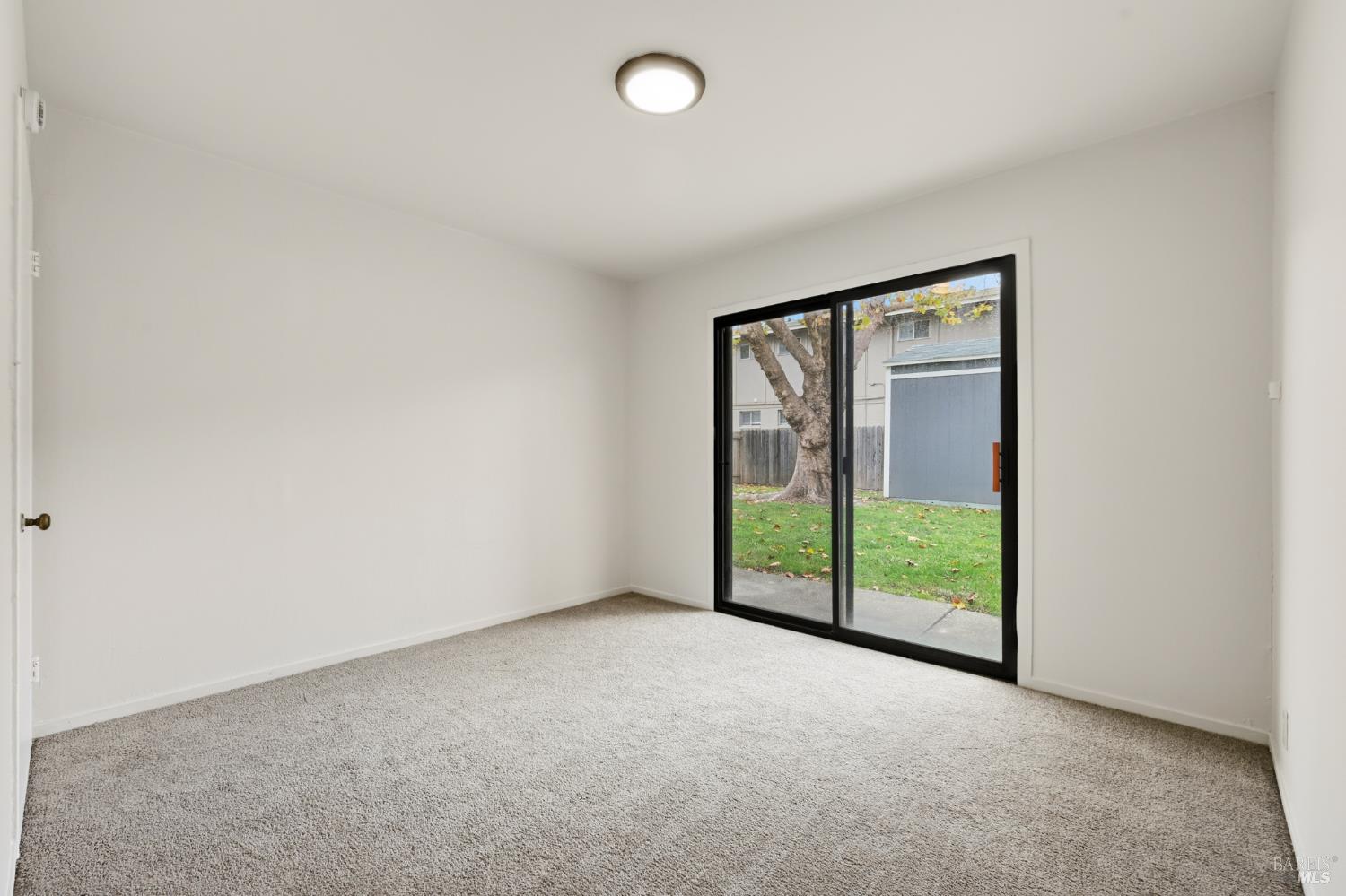 Detail Gallery Image 17 of 29 For 1321 Mcneil Ave, Petaluma,  CA 94954 - 3 Beds | 1 Baths