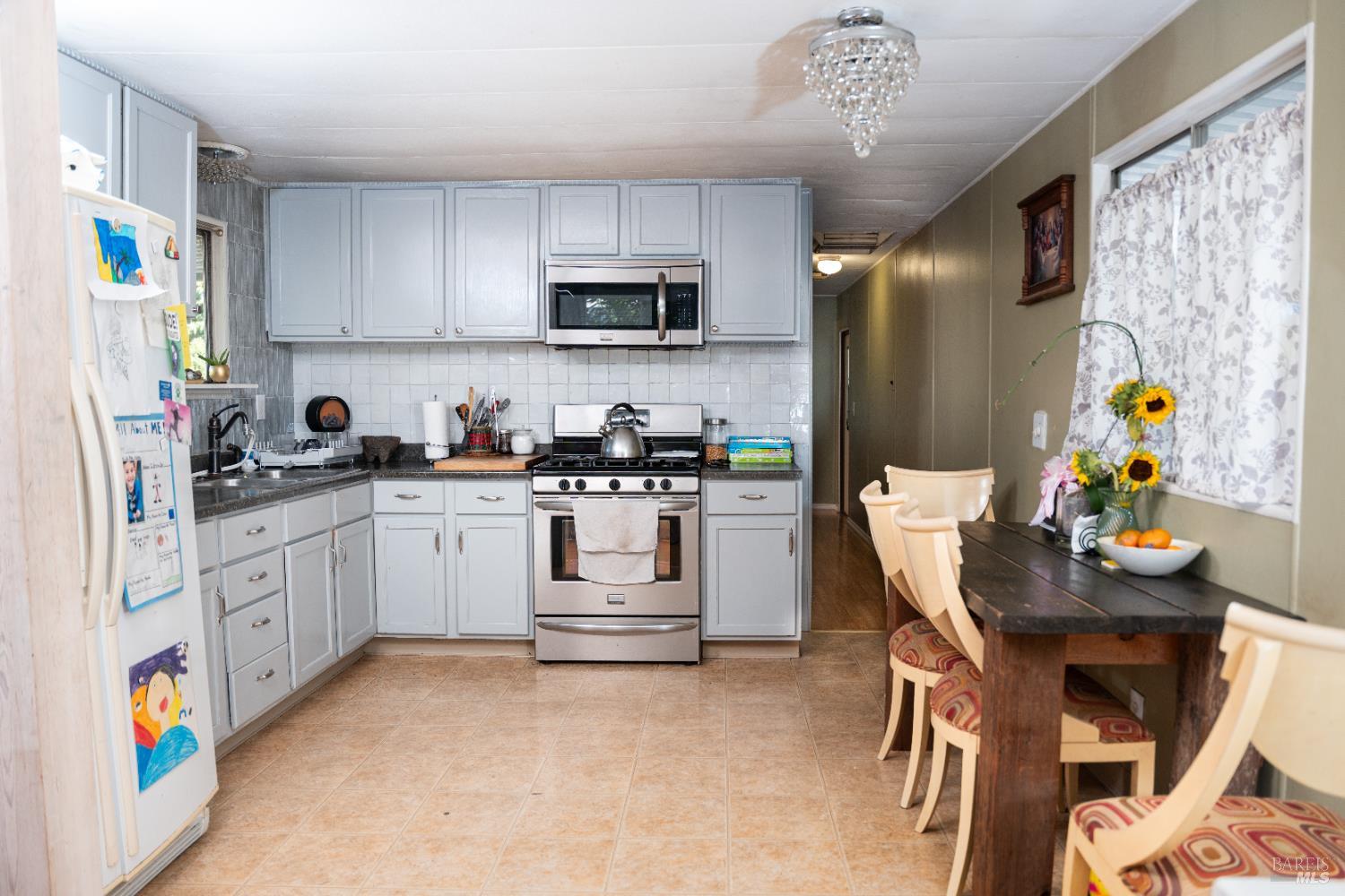 Detail Gallery Image 13 of 15 For 82 Vista Cir, Sonoma,  CA 95476 - 2 Beds | 1 Baths