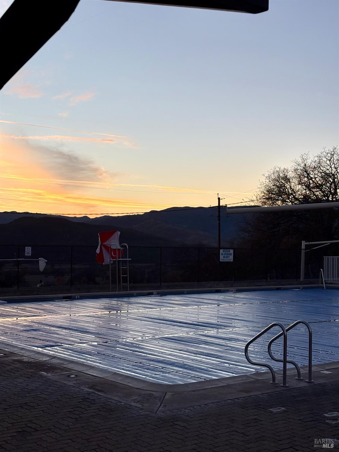 Detail Gallery Image 32 of 34 For 19894 Mountain Mdws, Hidden Valley Lake,  CA 95467 - 2 Beds | 2 Baths