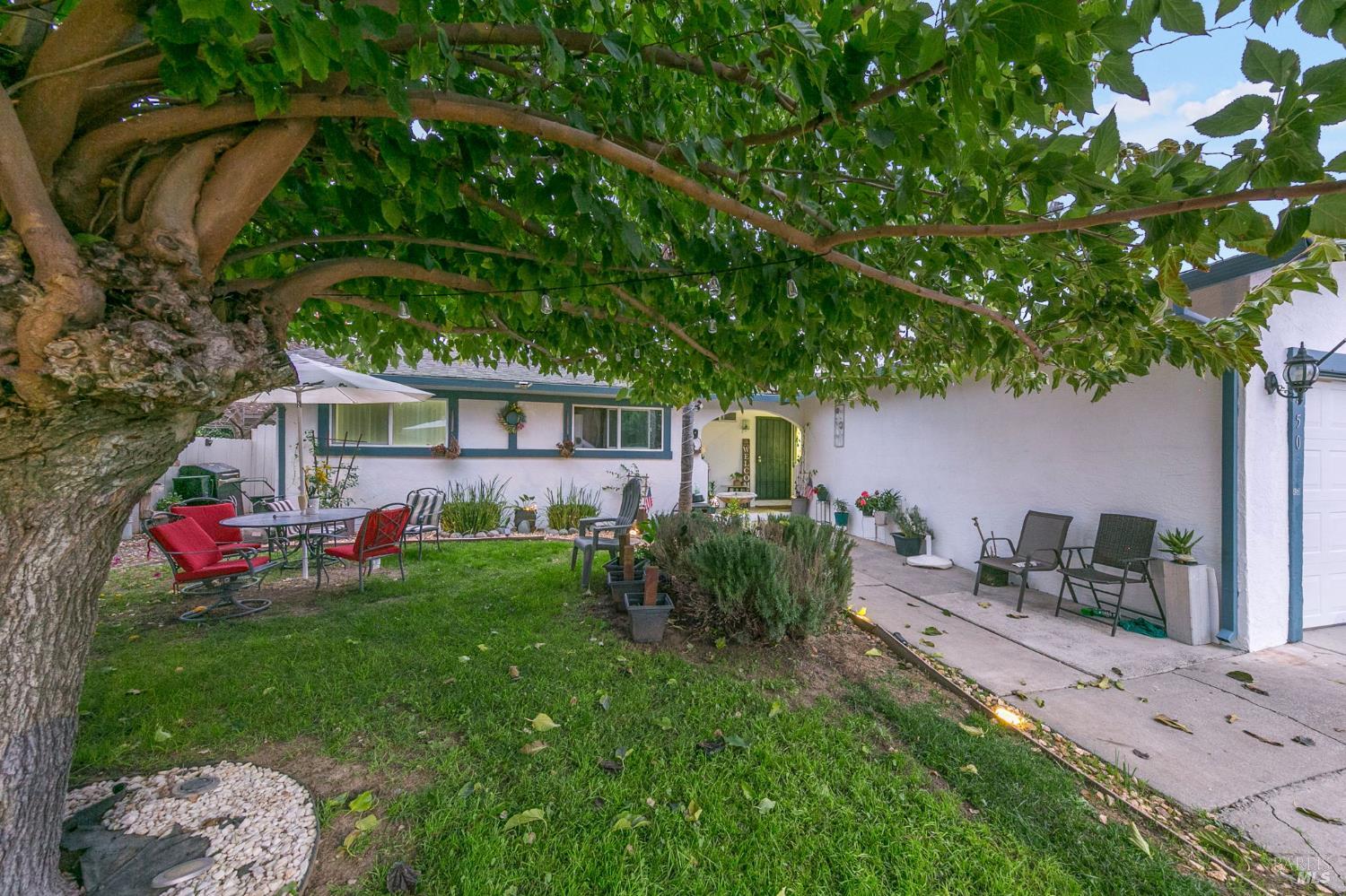 Detail Gallery Image 5 of 33 For 450 Priddy Dr, Dixon,  CA 95620 - 4 Beds | 2 Baths