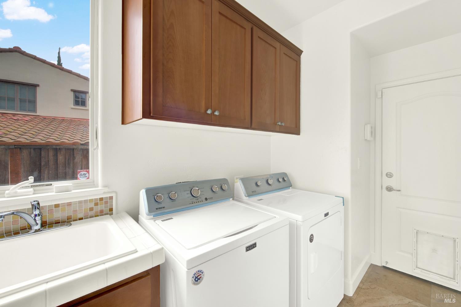 Detail Gallery Image 28 of 63 For 3127 Olympic Rd, Fairfield,  CA 94534 - 5 Beds | 3 Baths