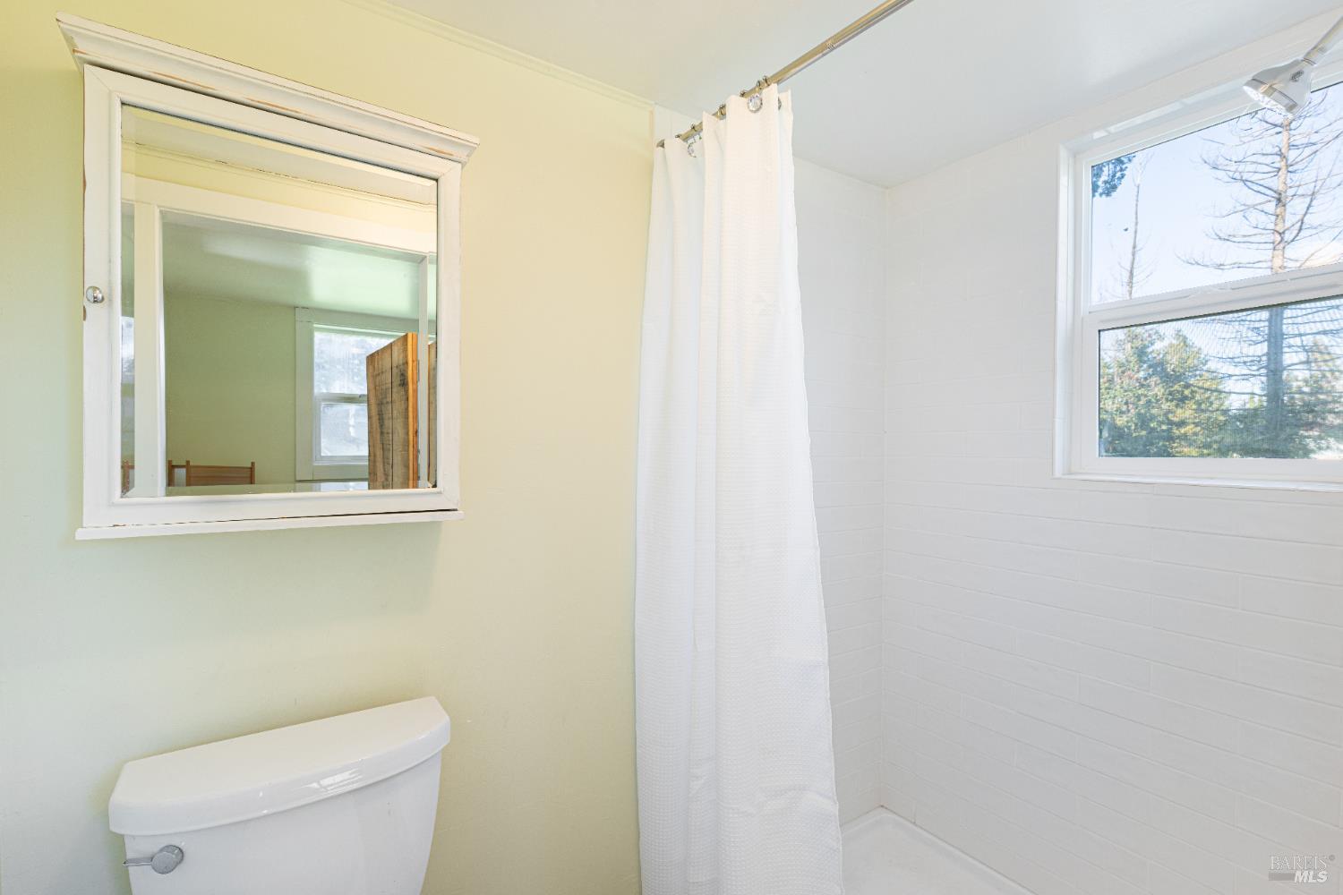 Detail Gallery Image 37 of 47 For 710 Old Adobe Rd, Petaluma,  CA 94954 - 3 Beds | 1/1 Baths