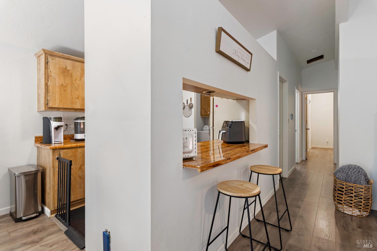 Detail Gallery Image 14 of 48 For 2305 Alta Vista Way, Lucerne,  CA 95458 - 2 Beds | 2 Baths