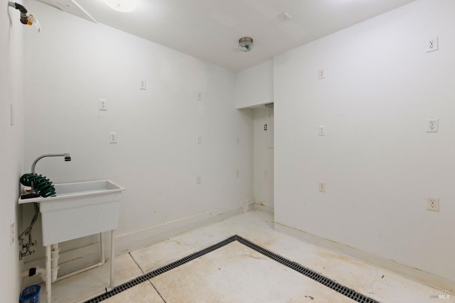 Detail Gallery Image 49 of 90 For 2717 Buckingham Dr, Kelseyville,  CA 95451 - 3 Beds | 2/1 Baths