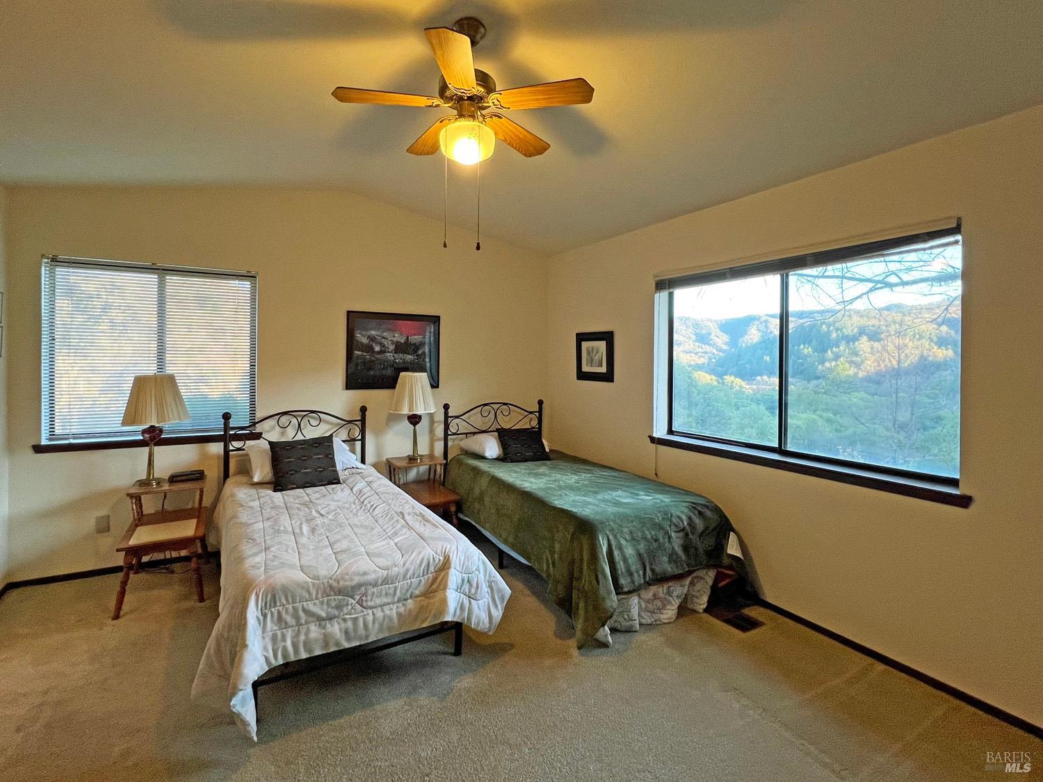 Detail Gallery Image 14 of 37 For 2781 Robinson Creek Rd, Ukiah,  CA 95482 - 3 Beds | 2 Baths