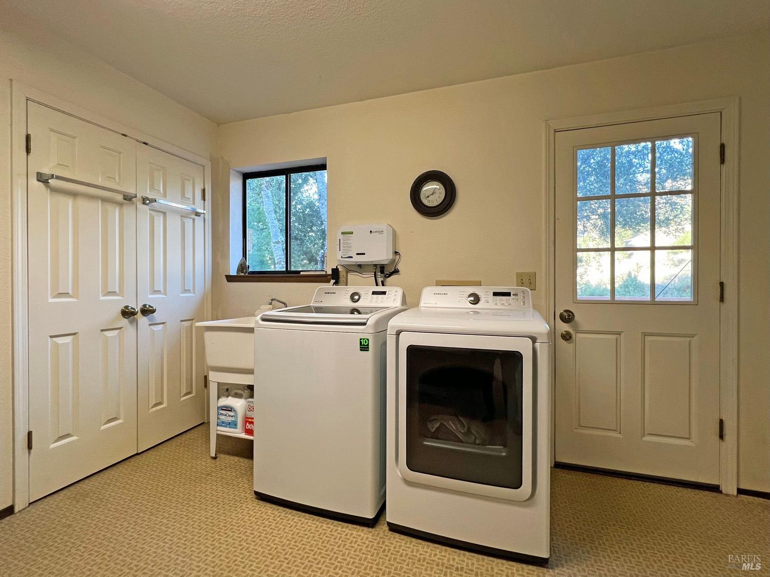 Detail Gallery Image 22 of 37 For 2781 Robinson Creek Rd, Ukiah,  CA 95482 - 3 Beds | 2 Baths