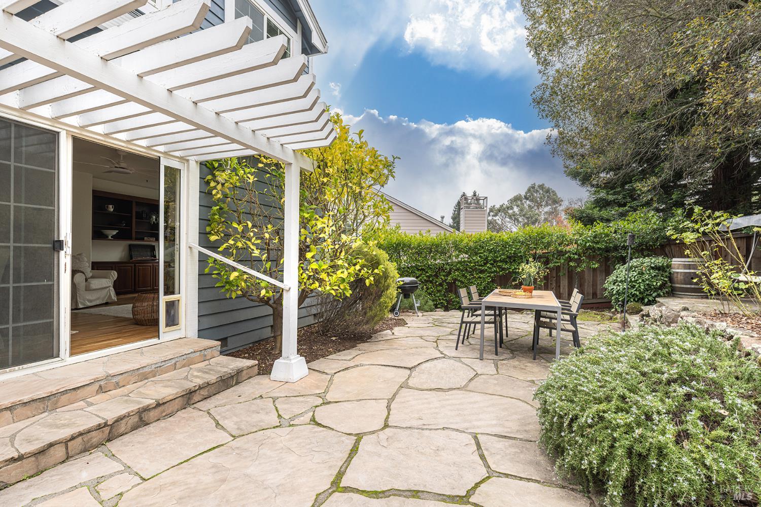 Detail Gallery Image 33 of 45 For 26 Clement Ct, Napa,  CA 94558 - 3 Beds | 2/1 Baths