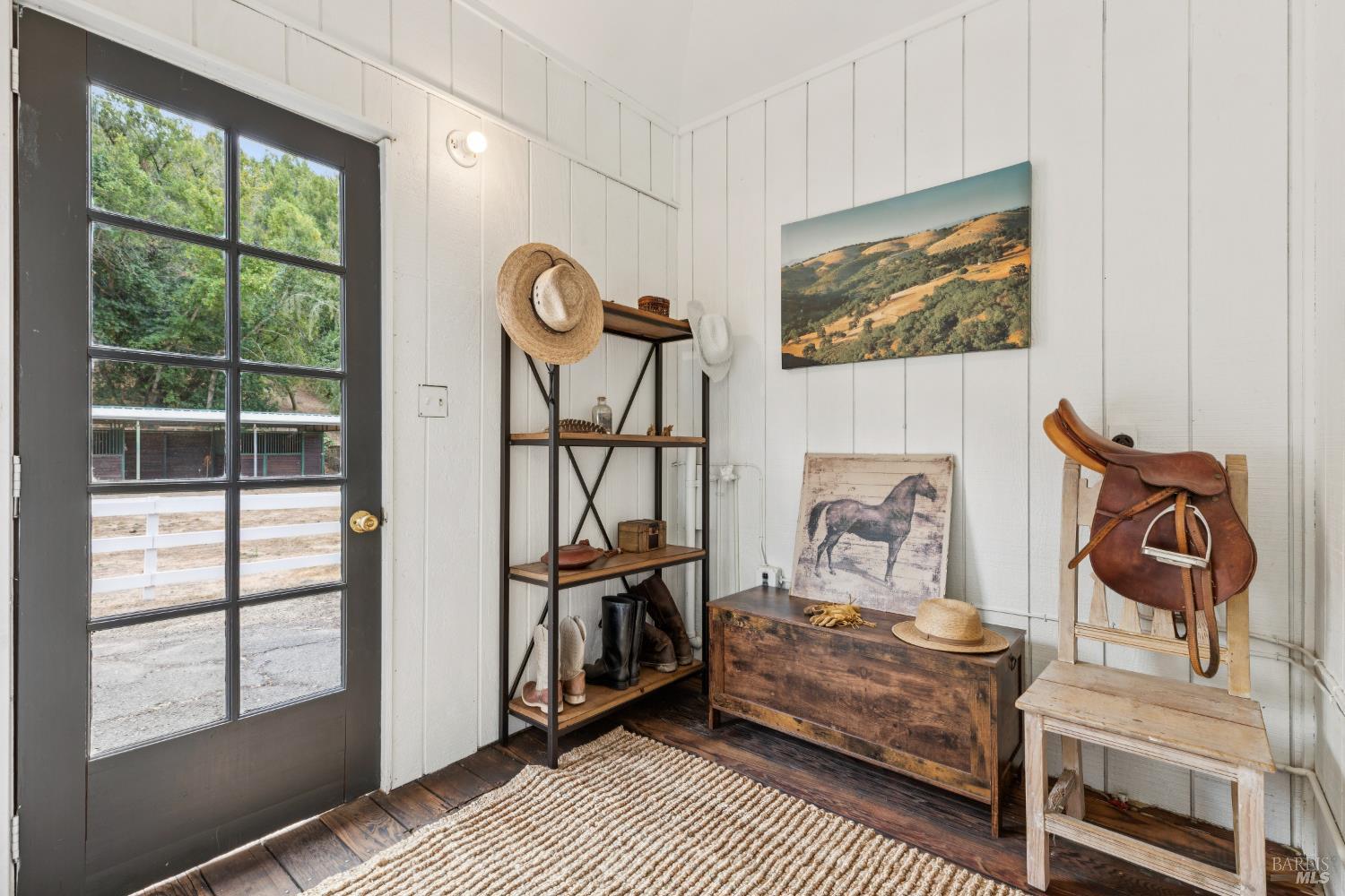 Detail Gallery Image 19 of 41 For 155 H Ln, Novato,  CA 94945 - 4 Beds | 4/1 Baths