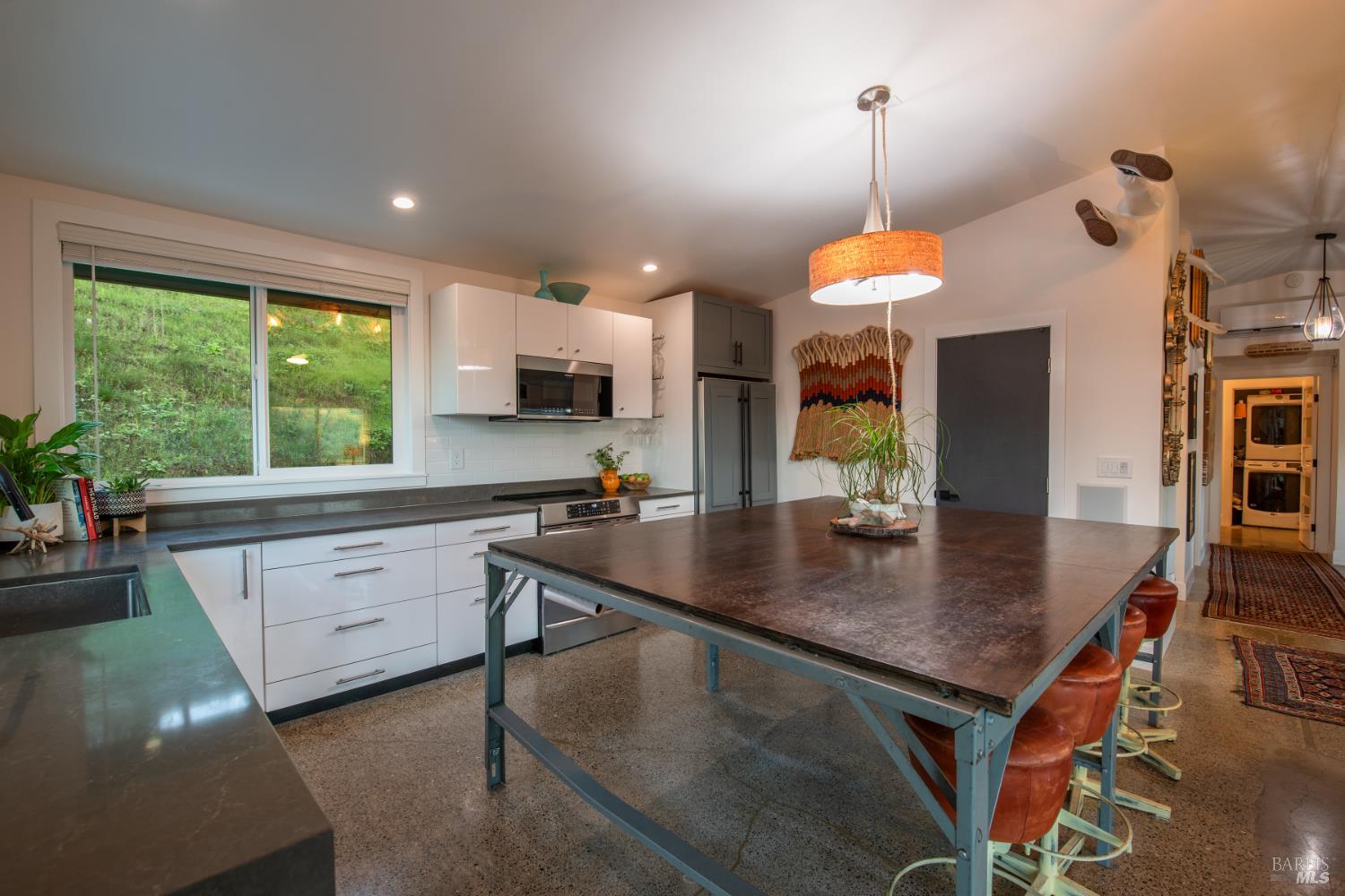 Detail Gallery Image 13 of 76 For 22855 Chianti Rd, Geyserville,  CA 95441 - – Beds | – Baths