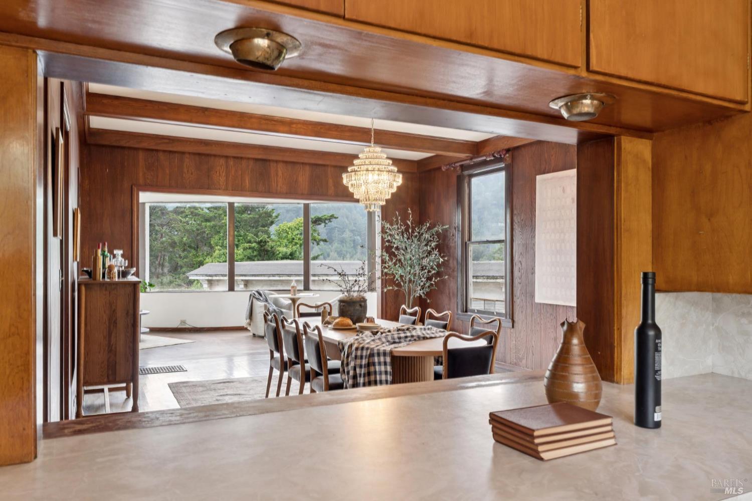 Detail Gallery Image 15 of 35 For 15 Tamalpais Ave, Mill Valley,  CA 94941 - 5 Beds | 2/1 Baths