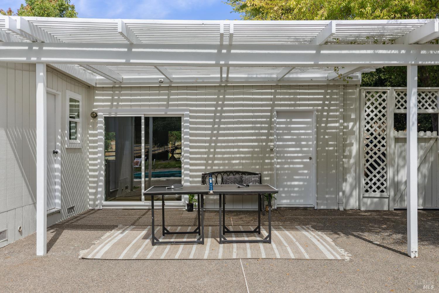 Detail Gallery Image 29 of 41 For 155 H Ln, Novato,  CA 94945 - 4 Beds | 4/1 Baths