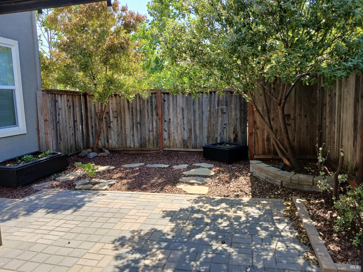 Detail Gallery Image 22 of 24 For 2022 Verbena Dr, Santa Rosa,  CA 95404 - 3 Beds | 2/1 Baths