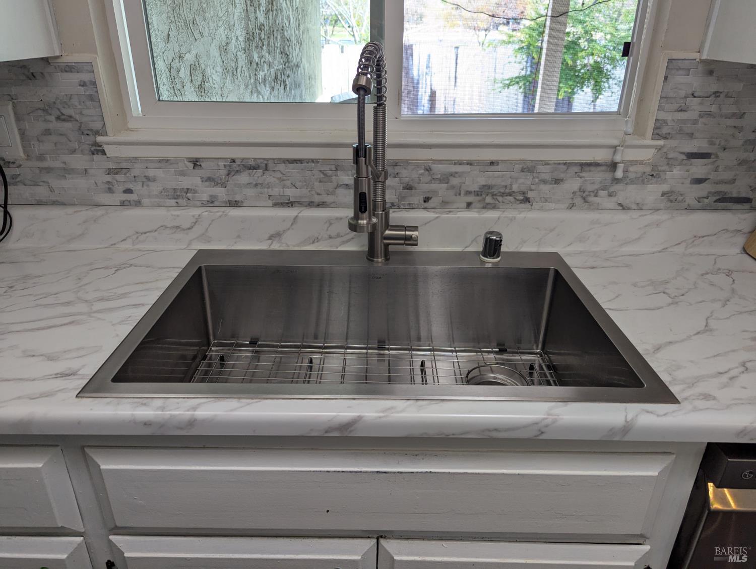 Detail Gallery Image 12 of 17 For 3366 S Francisco Way, Antioch,  CA 94509 - 3 Beds | 2 Baths