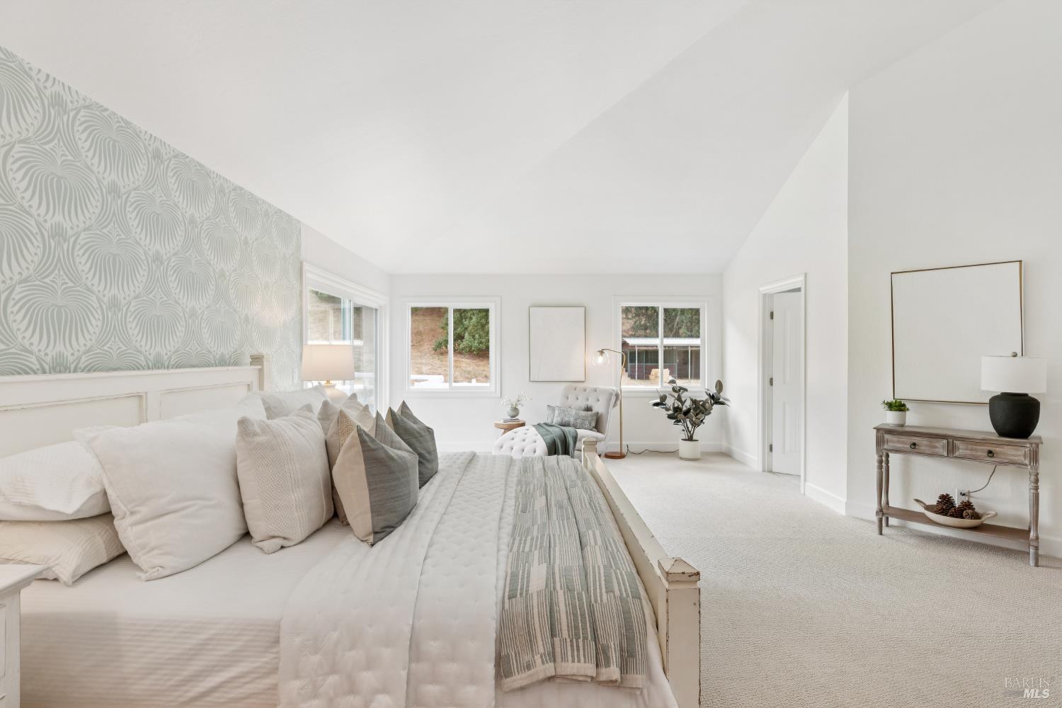 Detail Gallery Image 12 of 41 For 155 H Ln, Novato,  CA 94945 - 4 Beds | 4/1 Baths