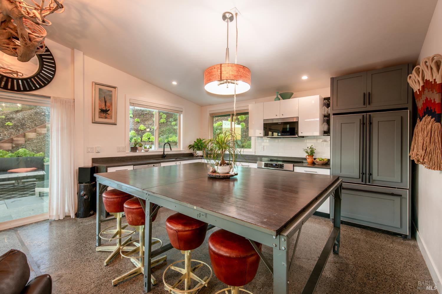 Detail Gallery Image 10 of 76 For 22855 Chianti Rd, Geyserville,  CA 95441 - – Beds | – Baths