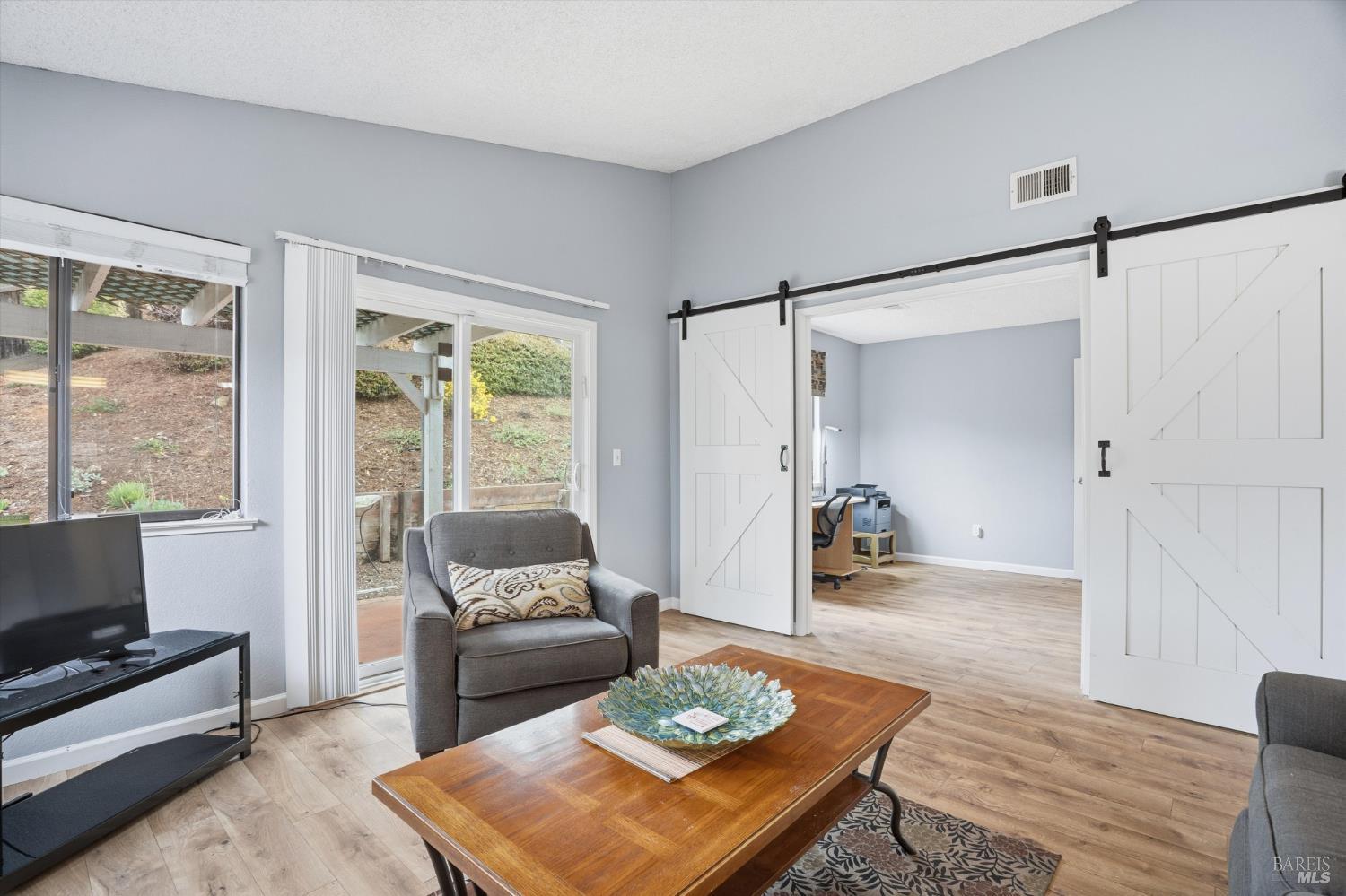 Detail Gallery Image 12 of 23 For 705 Starfish Dr, Vallejo,  CA 94591 - 3 Beds | 2 Baths