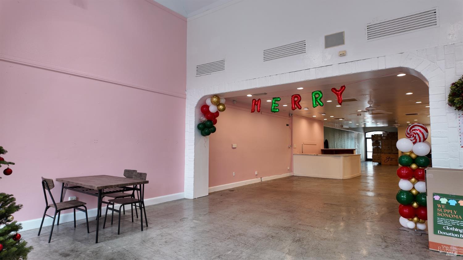 Detail Gallery Image 3 of 7 For 529 4th St, Santa Rosa,  CA 95401 - – Beds | – Baths