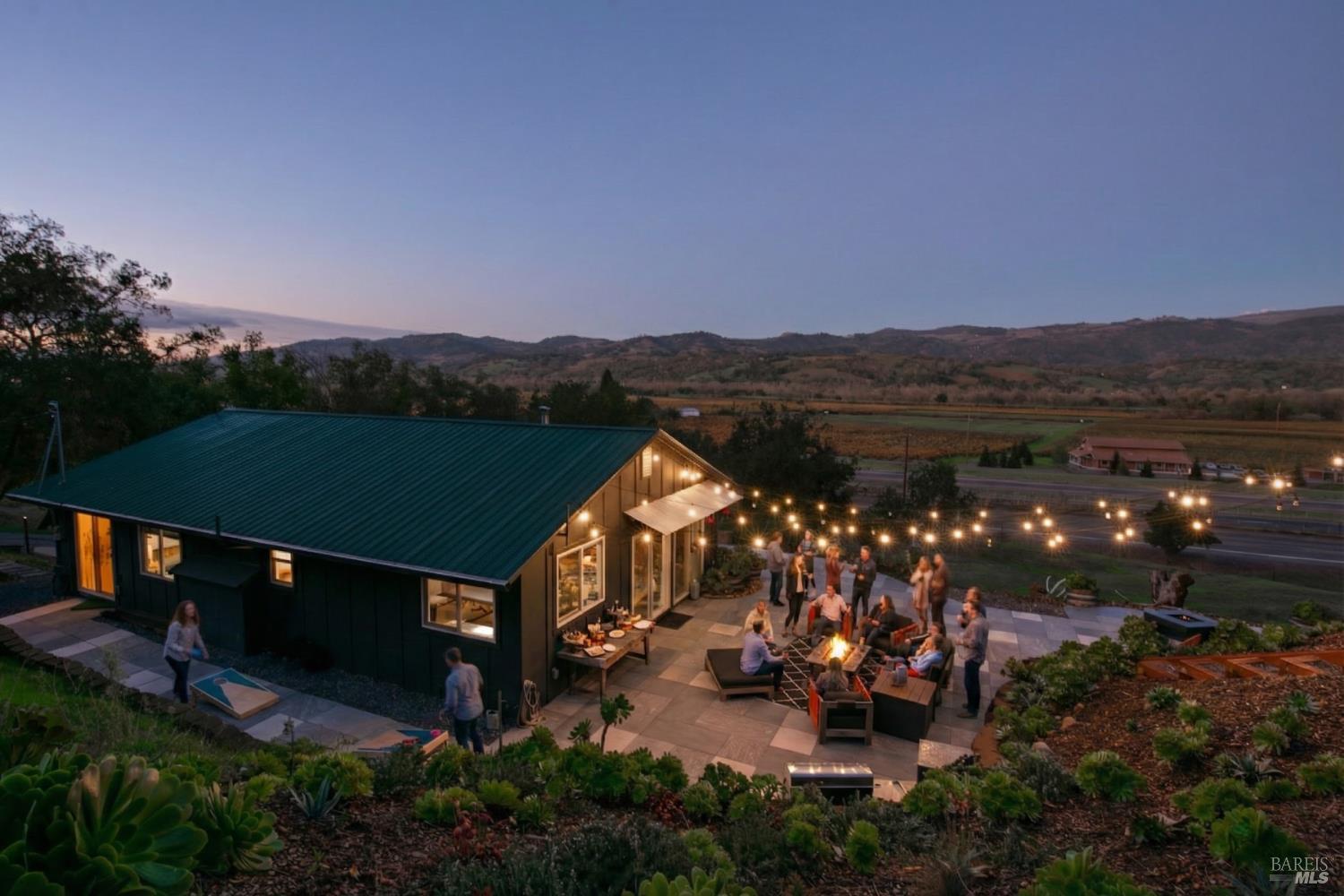 Detail Gallery Image 23 of 76 For 22855 Chianti Rd, Geyserville,  CA 95441 - – Beds | – Baths