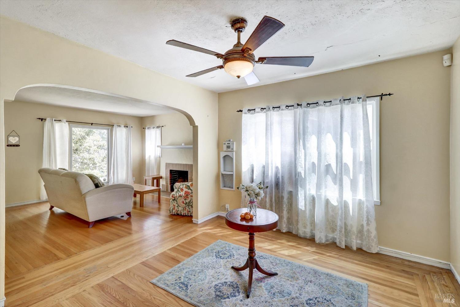 Detail Gallery Image 4 of 44 For 1467 Ohio St, Vallejo,  CA 94590 - 2 Beds | 2 Baths