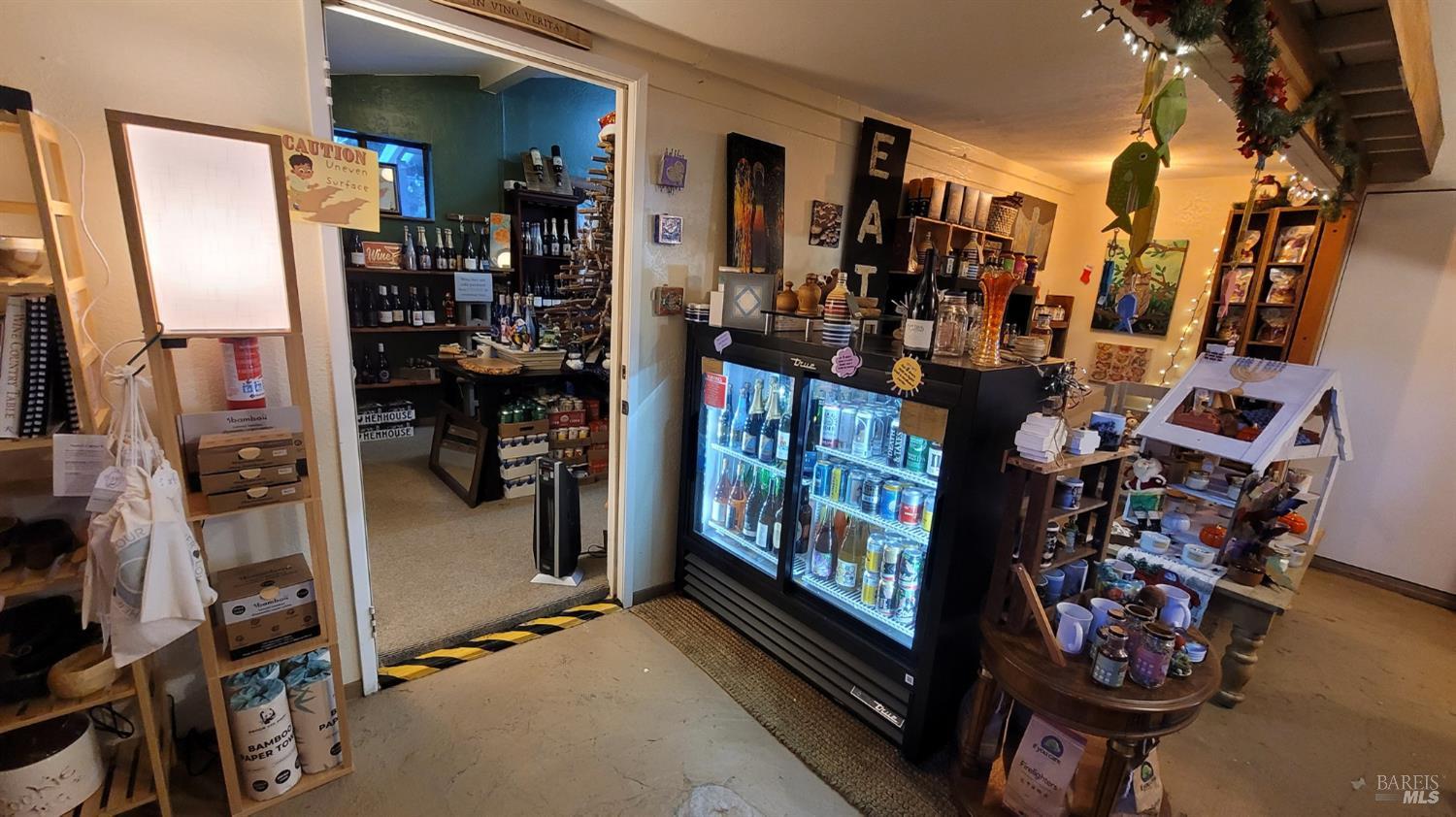 Detail Gallery Image 22 of 40 For 12060 Hwy 116 Hwy, Guerneville,  CA 95446 - 2 Beds | 1 Baths