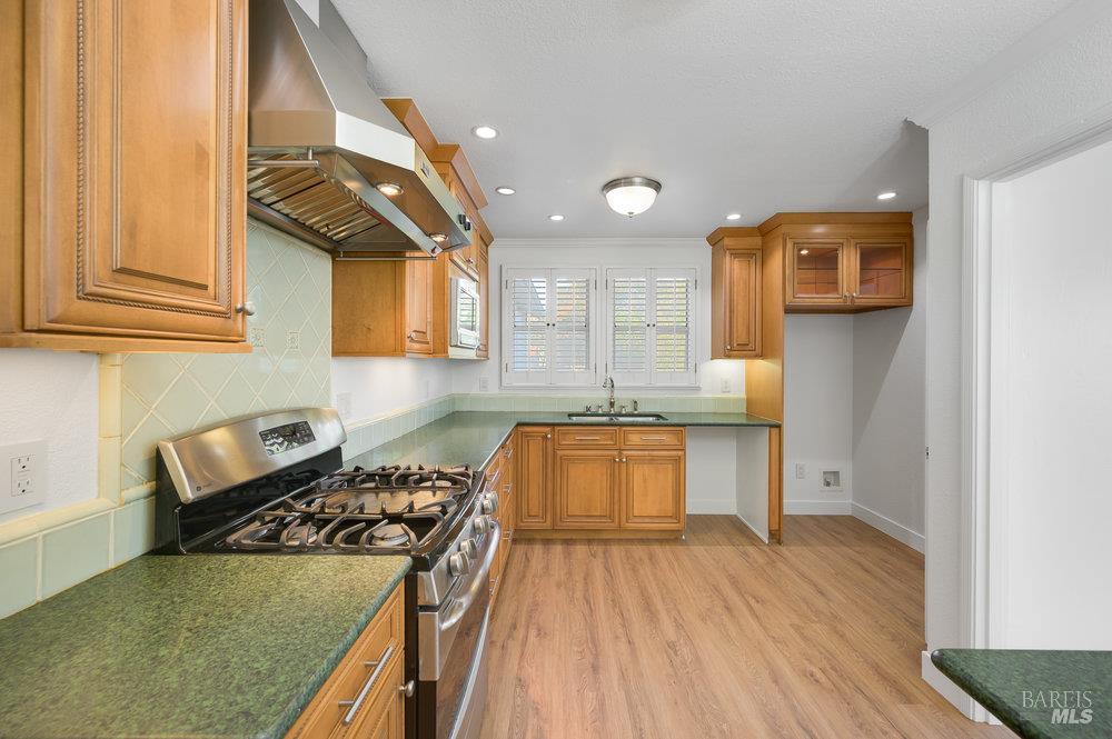 Detail Gallery Image 14 of 45 For 2211 Wilcox Ave, San Pablo,  CA 94806 - 3 Beds | 1/1 Baths