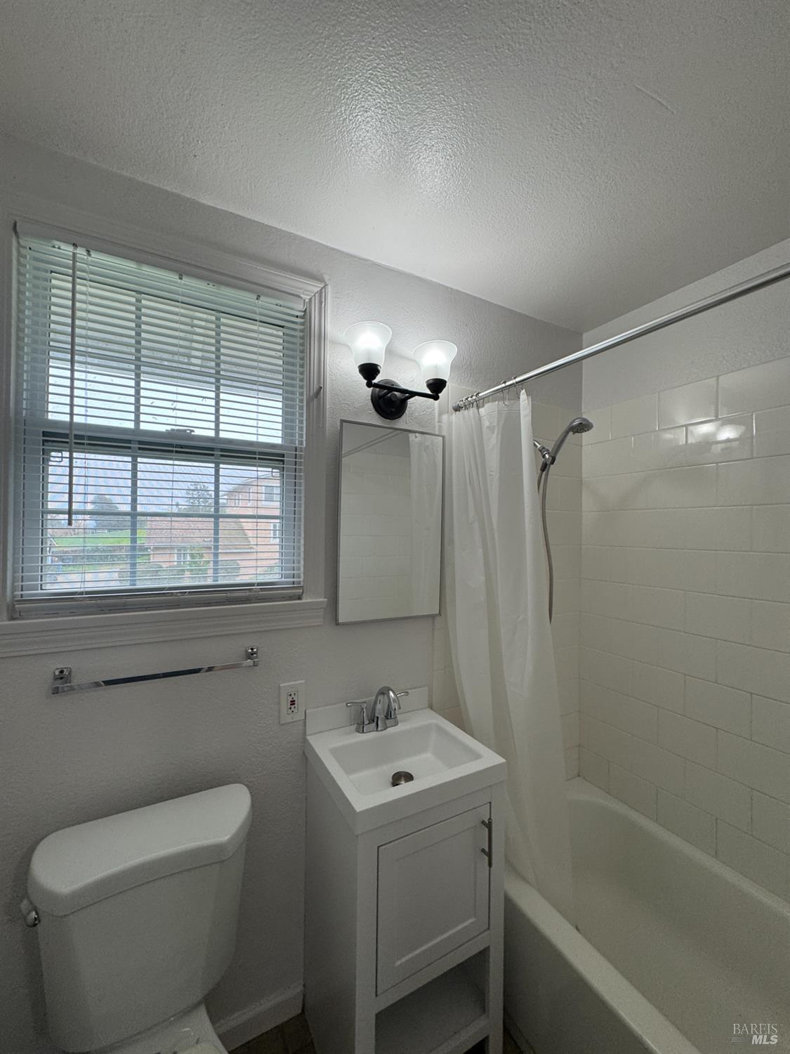 Detail Gallery Image 27 of 32 For 66 Parrott St, Vallejo,  CA 94590 - 3 Beds | 1 Baths