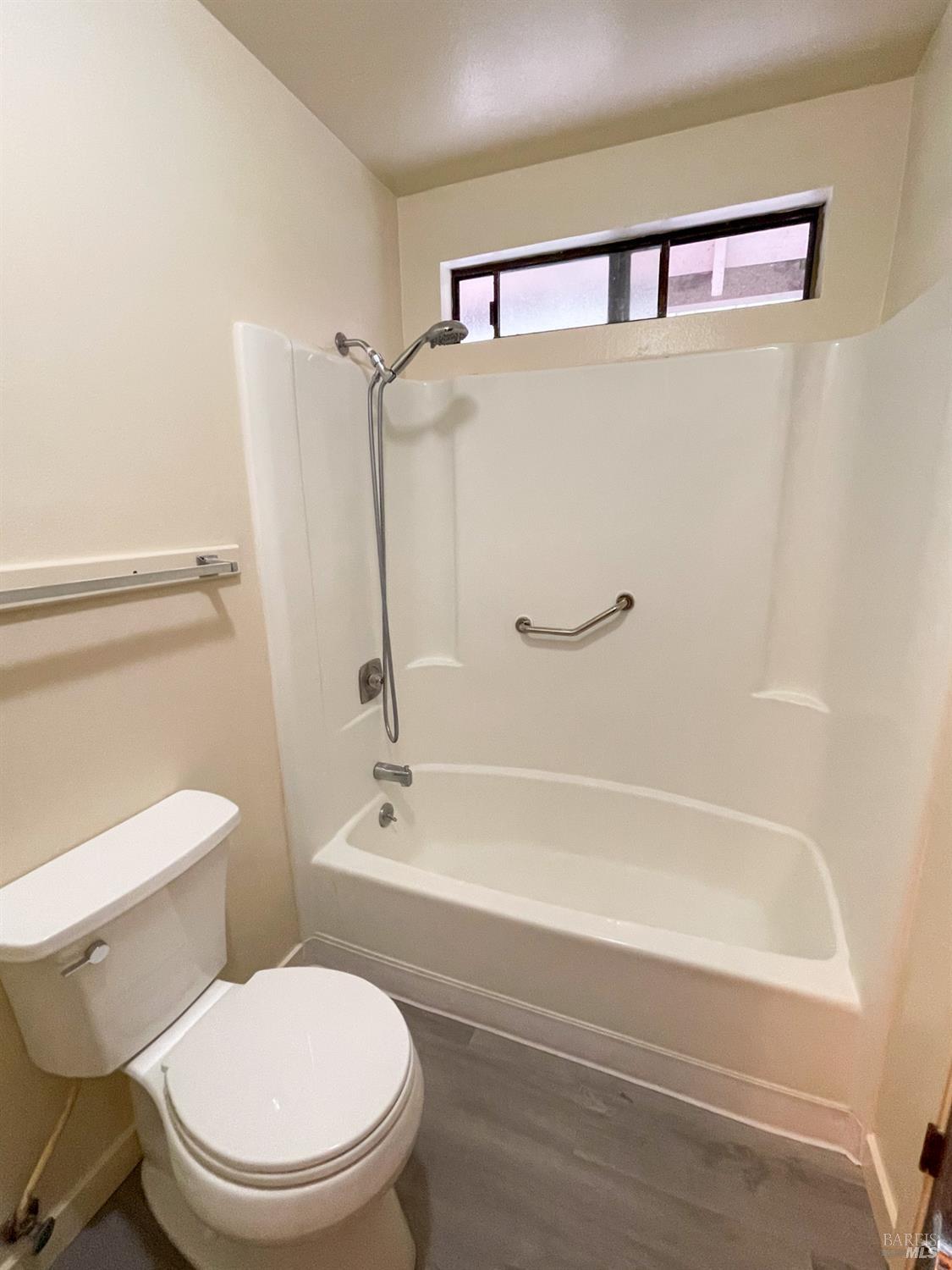 Detail Gallery Image 15 of 47 For 28 Shannon Ct, Novato,  CA 94949 - 4 Beds | 2 Baths