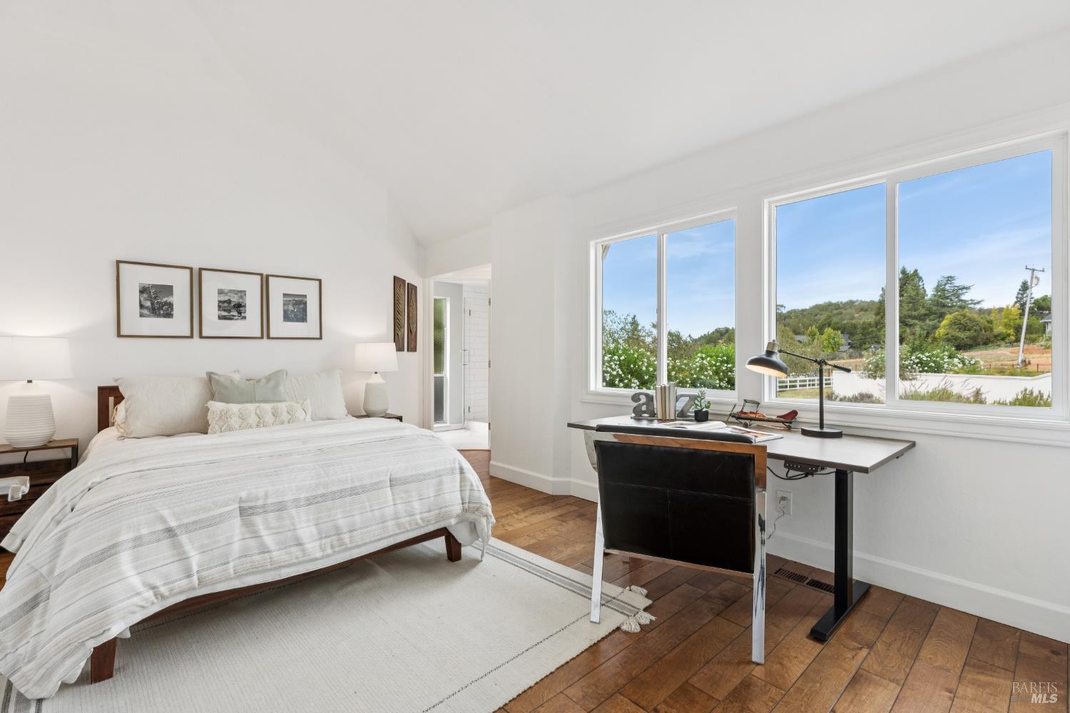 Detail Gallery Image 22 of 41 For 155 H Ln, Novato,  CA 94945 - 4 Beds | 4/1 Baths